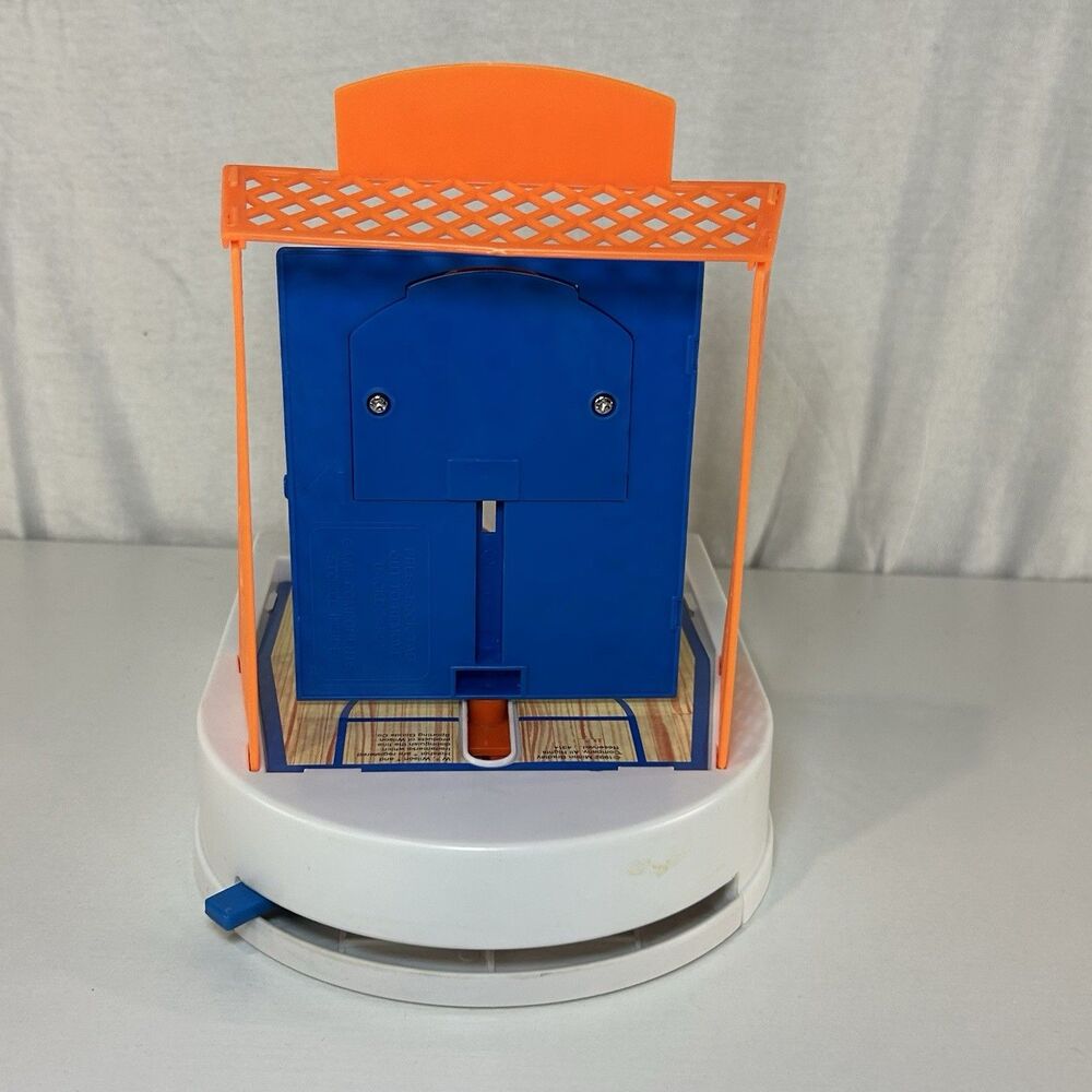 Vintage 1992 Milton Bradley MB Hot Shot Travel Basketball Game Motorized - Picture 5 of 5